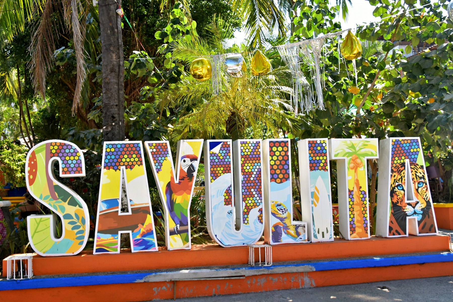 The colourful Sayulita town sign